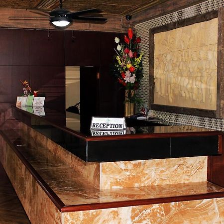 Score Birds Hotel Angeles Exterior foto